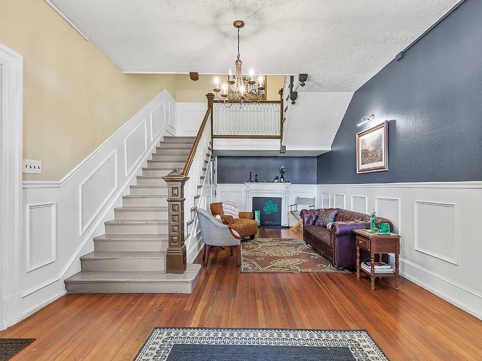 103 Barnhardt Cir #8