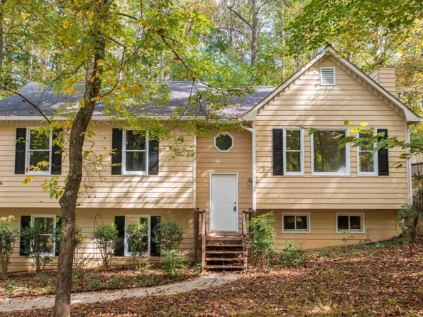 6364 Emerald Trl SE, Acworth, GA 30102