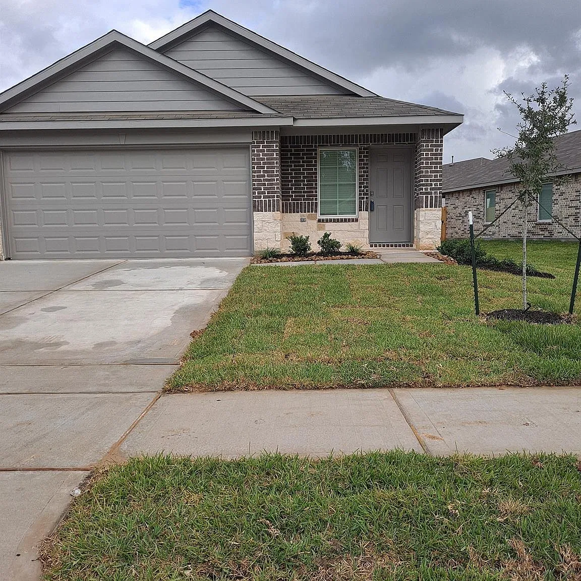 3 bed, 2.0 bath, 1568 sqft, $1,950 — Photo 3