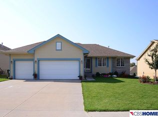 20211 Crystal Ave, Gretna, NE 68028