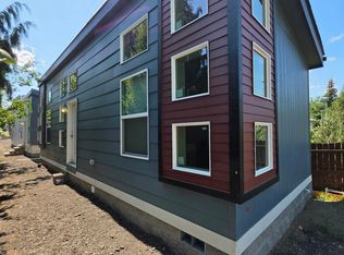 21298 NE Butler Market Rd #1, Bend, OR 97701