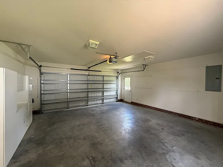 2403 Mid Salem Dr — Photo 18
