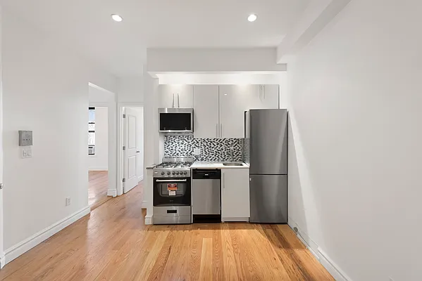 Rented by Douglas Elliman | media 44