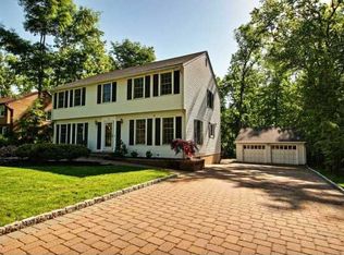 9 Greene St, Mahwah, NJ 07430