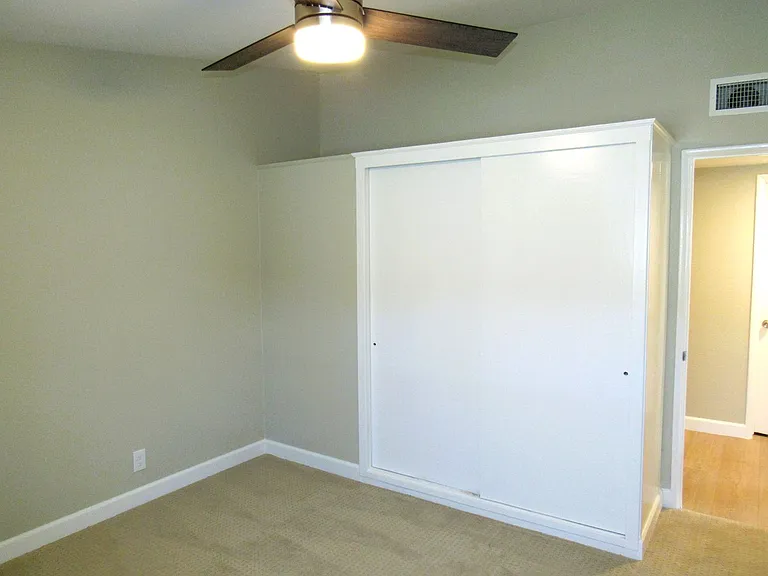 7049 Fillmore Dr — Photo 17