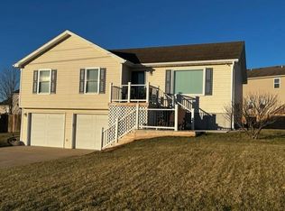 509 Bob Griffin Rd, Cameron, MO 64429