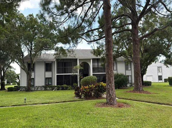 1225 Pine Ridge Cir W APT A2, Tarpon Springs, FL 34688