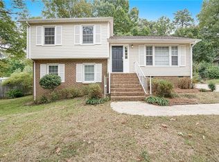 209 Newburg Ln, Matthews, NC 28105