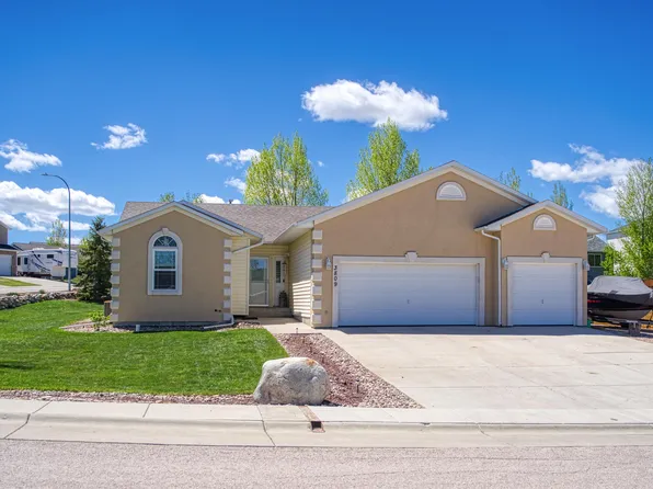 3809 Tory Ln, Gillette, WY 82718