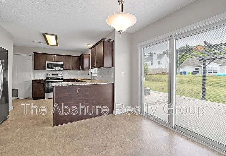 5216 Carriage Pine Dr — Photo 15