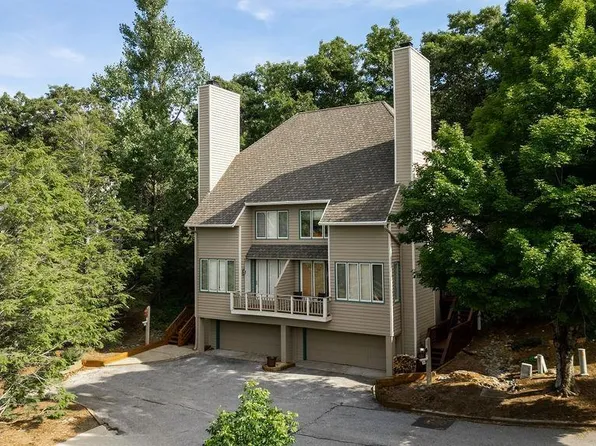 29 Briarwood Ln, Wintergreen Resort, VA 22967