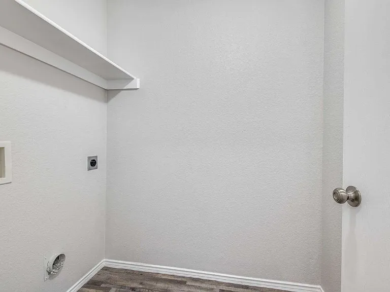 3111 Ponds Edge Trl — Photo 18