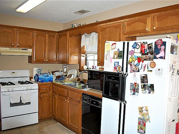 4th image of 2108 S Tampa Ave