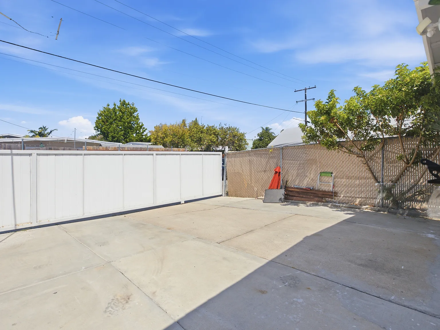 5 bed, 2000 sqft, $7,000 — Photo 4