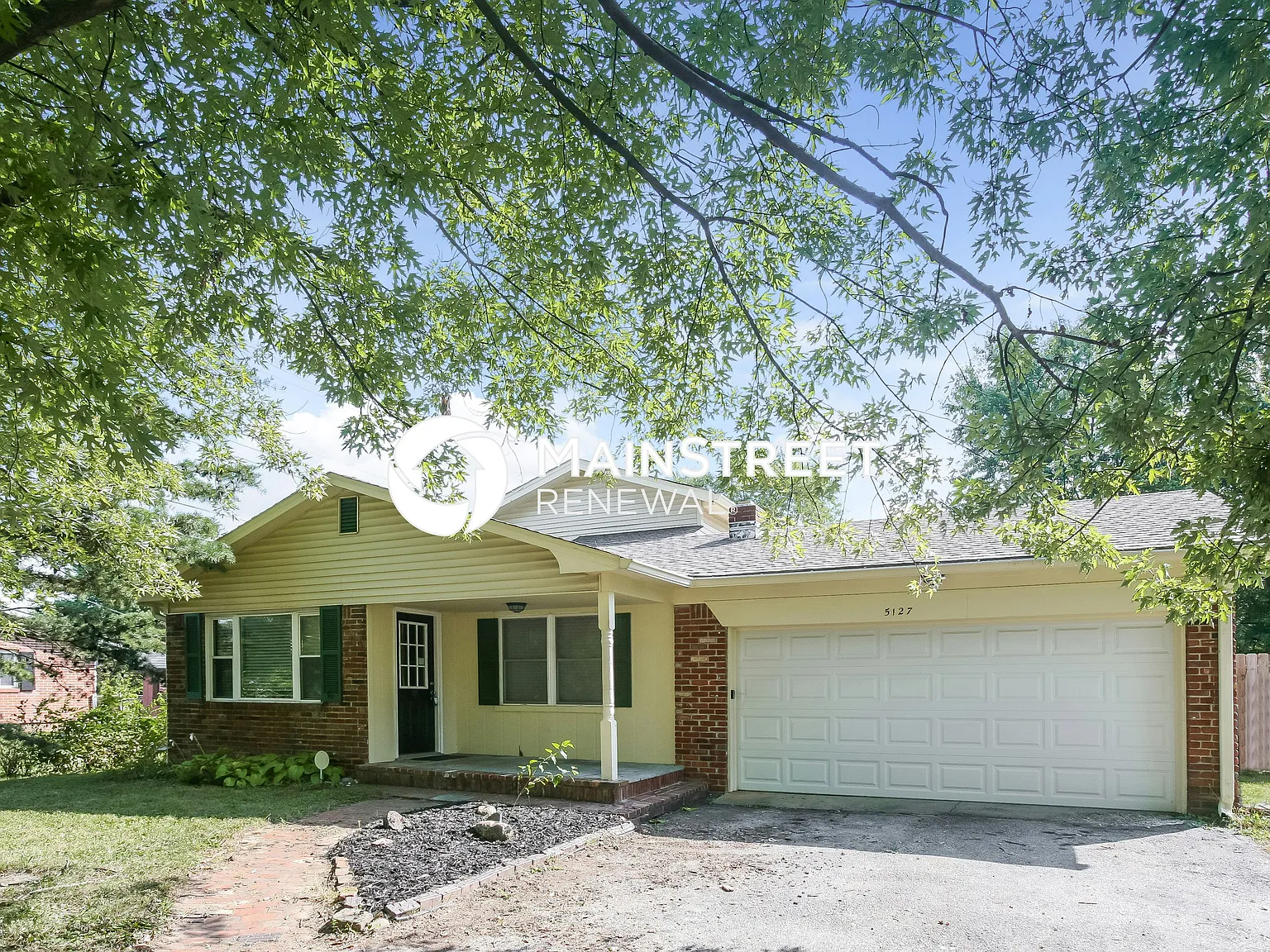 5127 Victoria Rd — Photo 1