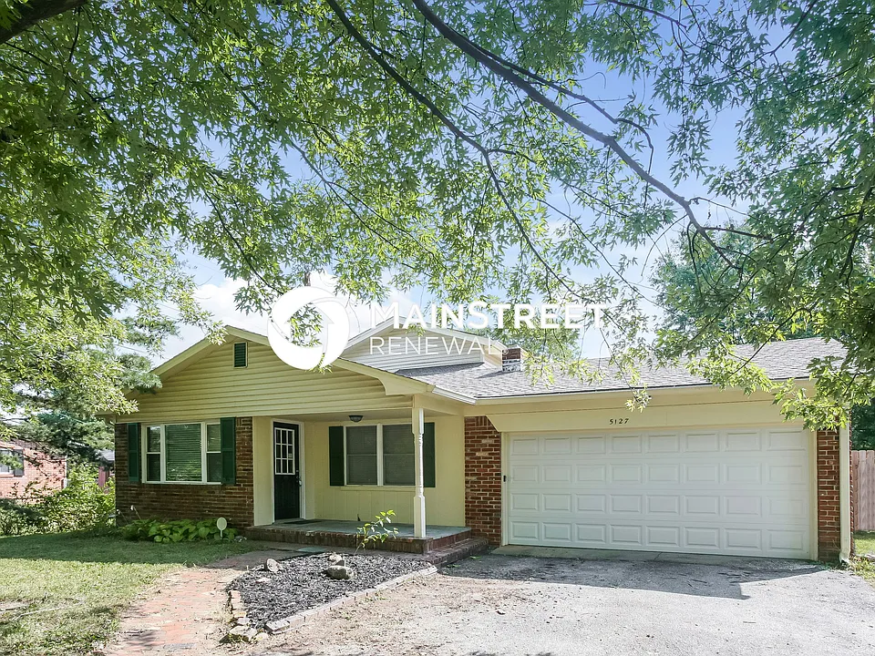 5127 Victoria Rd