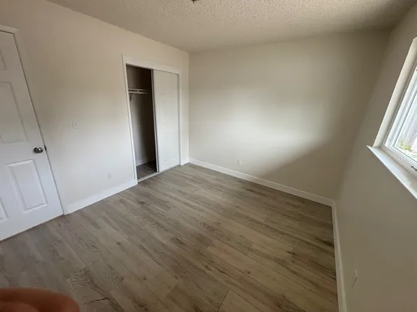 4695 N 11th St #102, Fresno, CA 93726