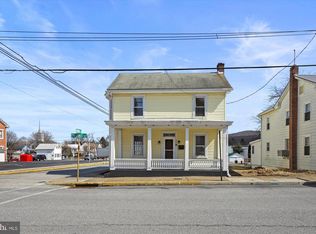28 Chestnut St, Mount Holly Springs, PA 17065