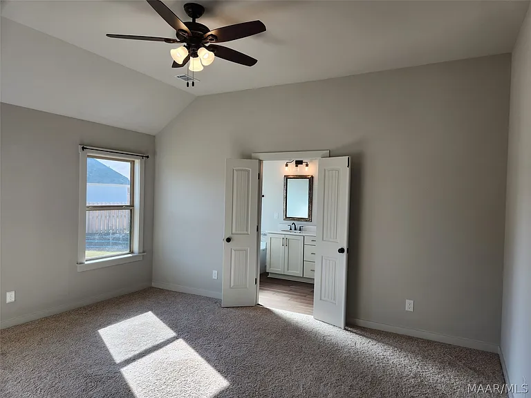 292 Hedgefield Dr — Photo 32