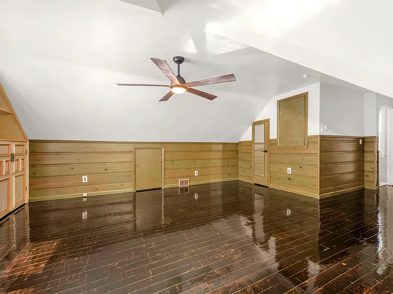 18214 Lewis Dr — Photo 27