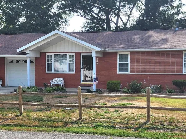 208 Ben St, Chester, IL 62233