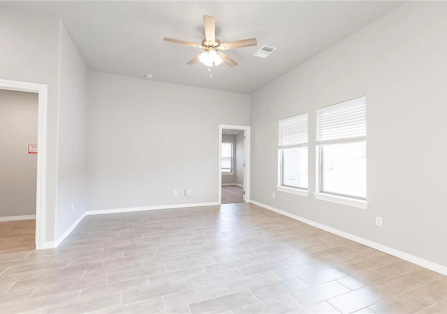Very Nice 3 bedroom 2 bath home in Choctaw schools — Photo 3