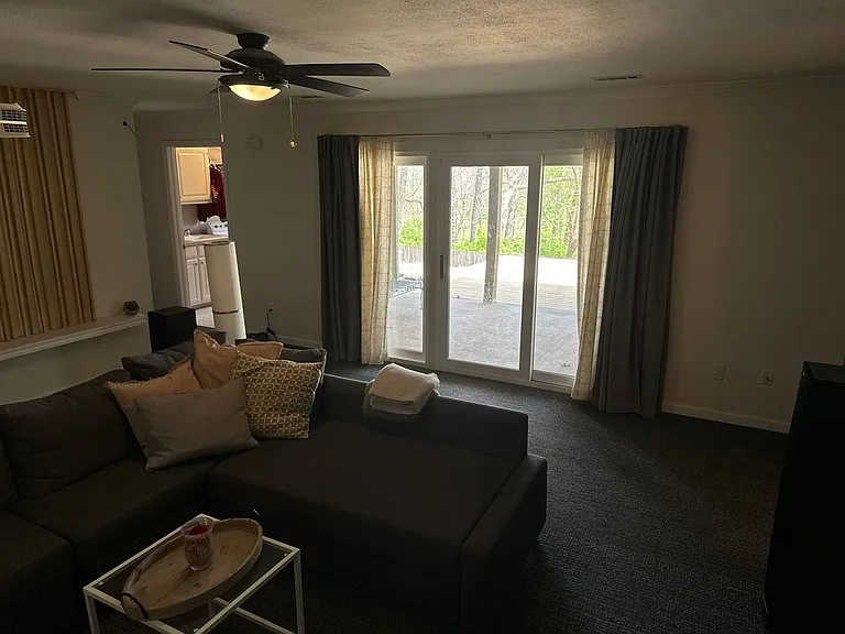 2203 Stout Dr — Photo 23