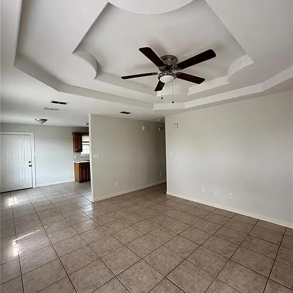 800 W Bronze Dr #1 — Photo 6