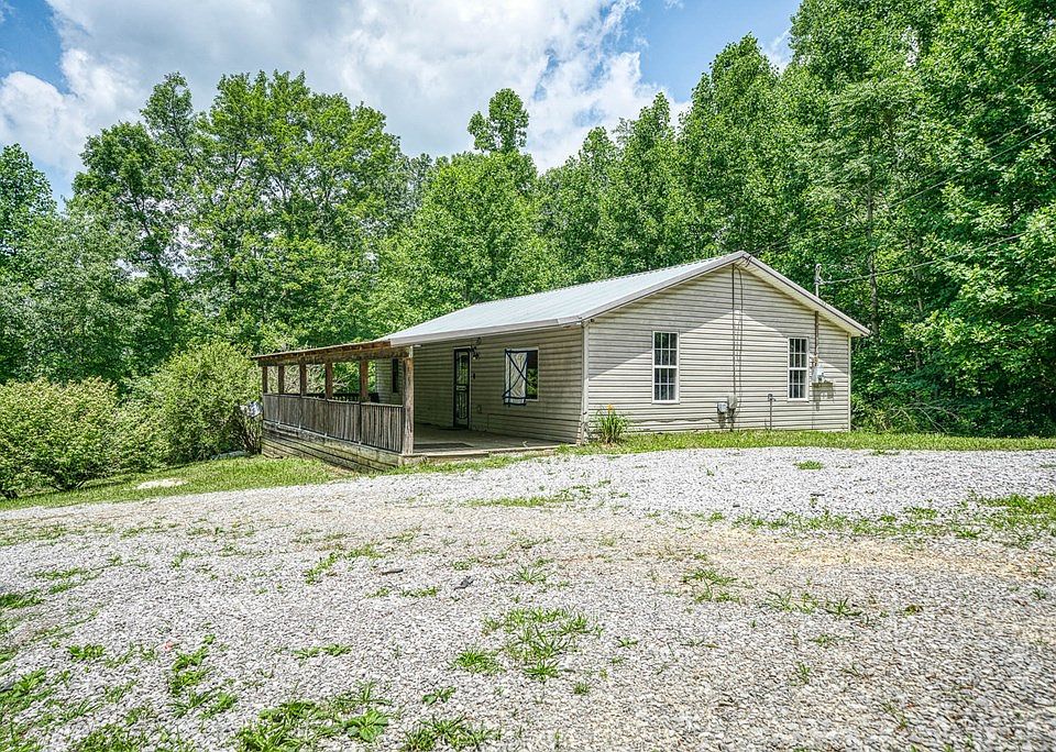 2882 Brewer Rd, Crossville, TN 38572 | Zillow