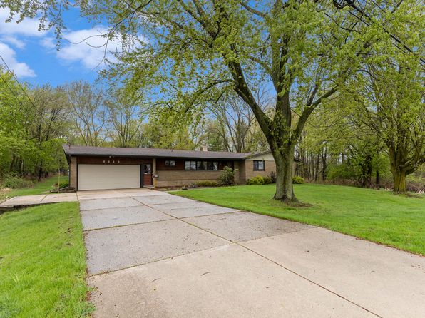 5055 Ivanrest Ave SW, Wyoming, MI 49418