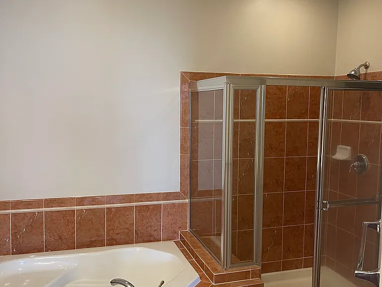 328 Munahan Cir #B — Photo 11