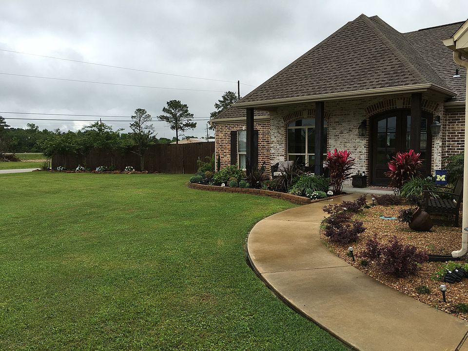 1st image of 145 Lauren Dr
