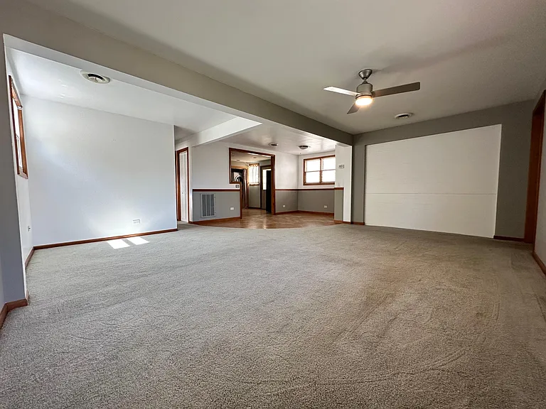 6808 W Forest Preserve Dr — Photo 6