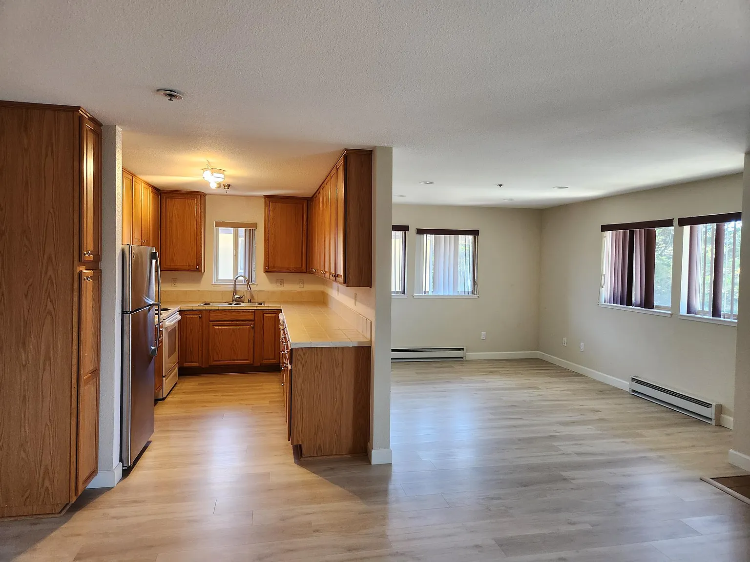 2 bed, 1.5 bath, 1306 sqft, $3,495 — Photo 3