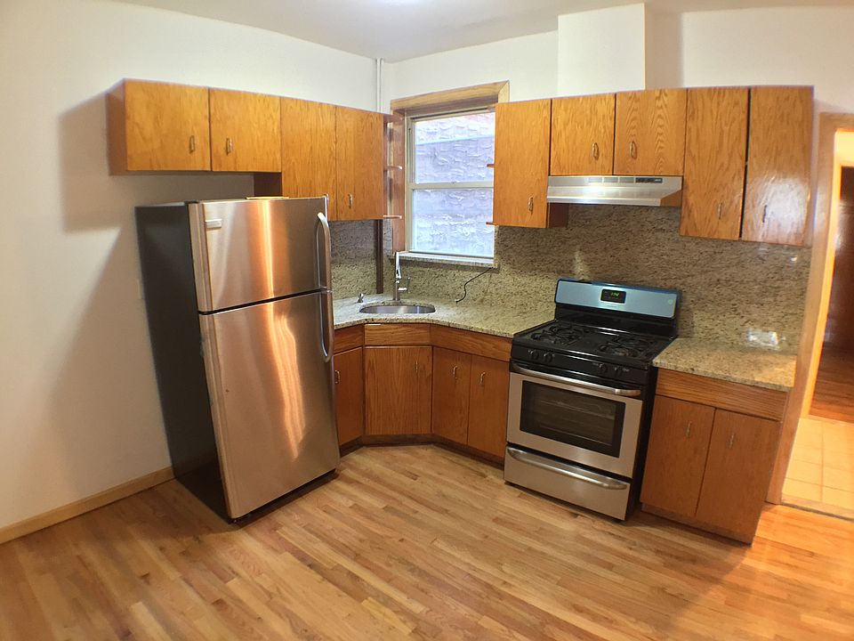 1st image of 3011 41st St APT 3