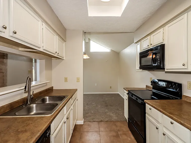 16602 Quiet Trail Dr — Photo 10