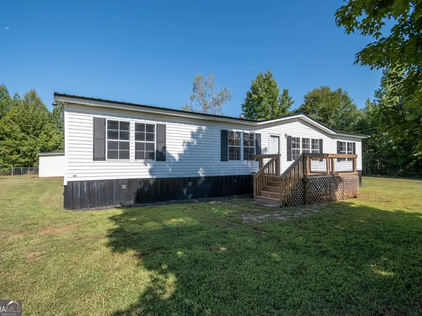 566 Oakbrook Trl, Eastanollee, GA 30538