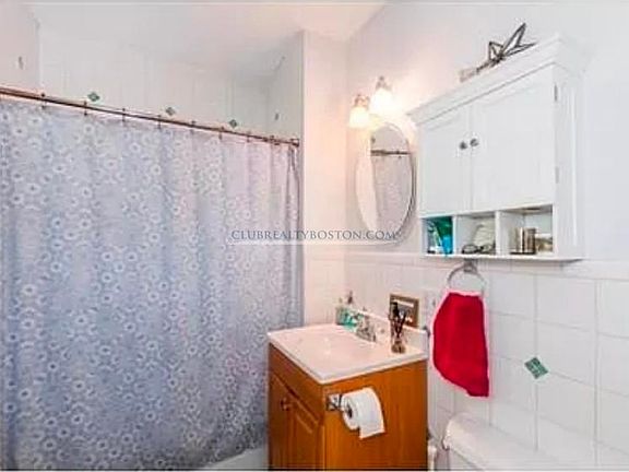 3rd image of 165 Belmont St