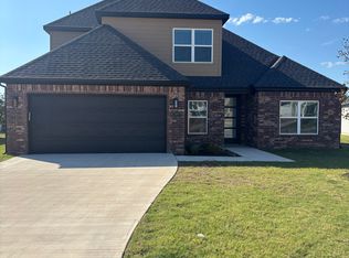 3209 SW Setting Sun Dr, Bentonville, AR 72713