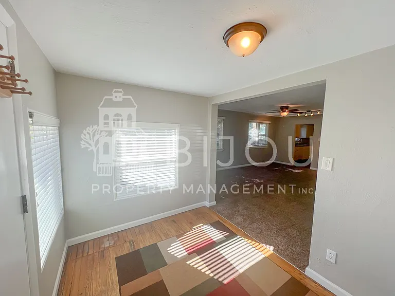 238 N. Prospect St — Photo 8