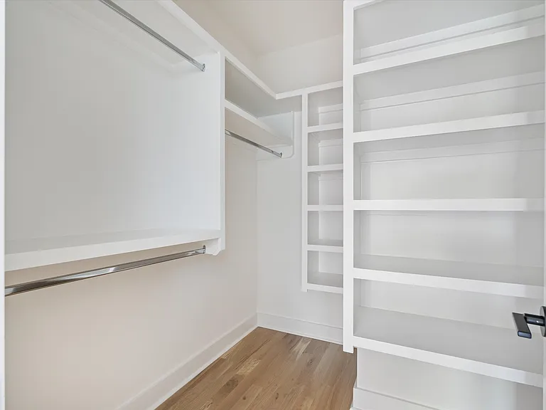 2830 Clifton Ave — Photo 13