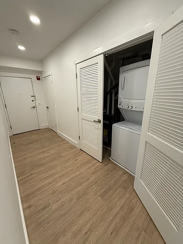 203 Mount Vernon Ave #302 Photo 1