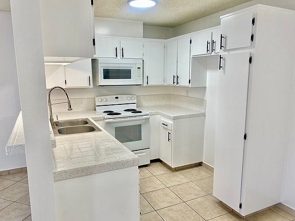 Kitchen with upgraded paint and hardware