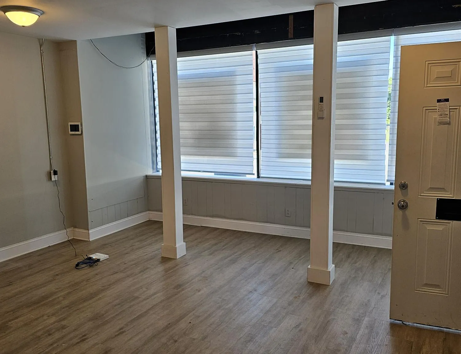 Studio, $900 — Photo 2