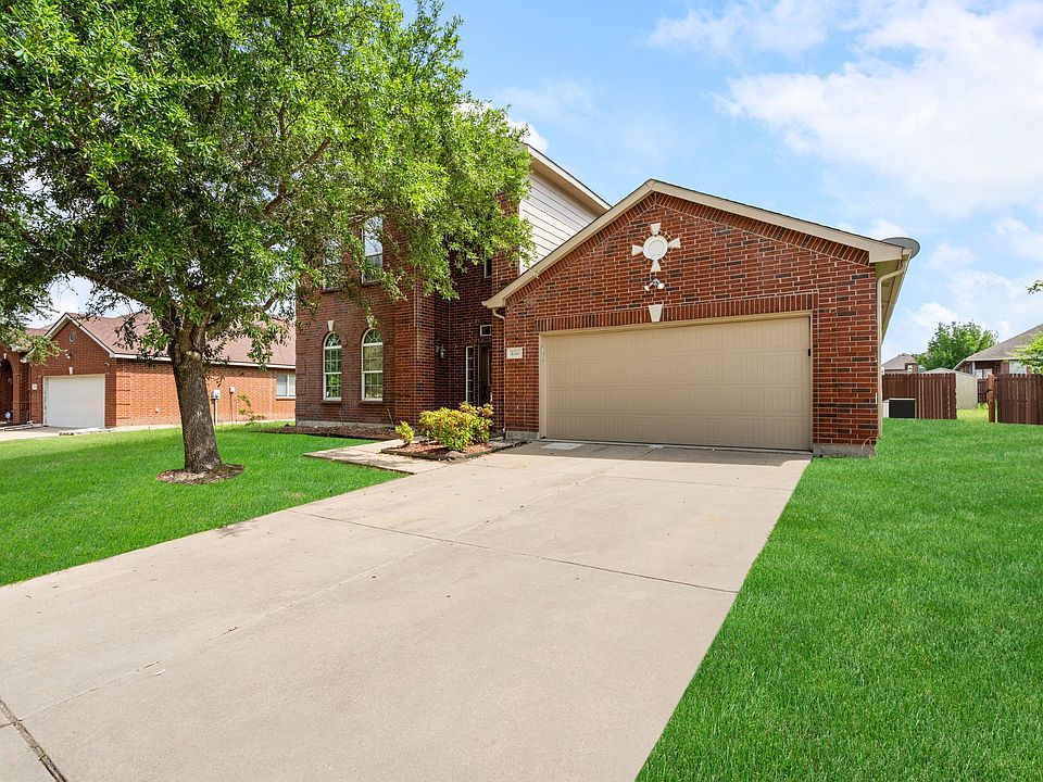 1st image of 1738 Rock Ridge Dr