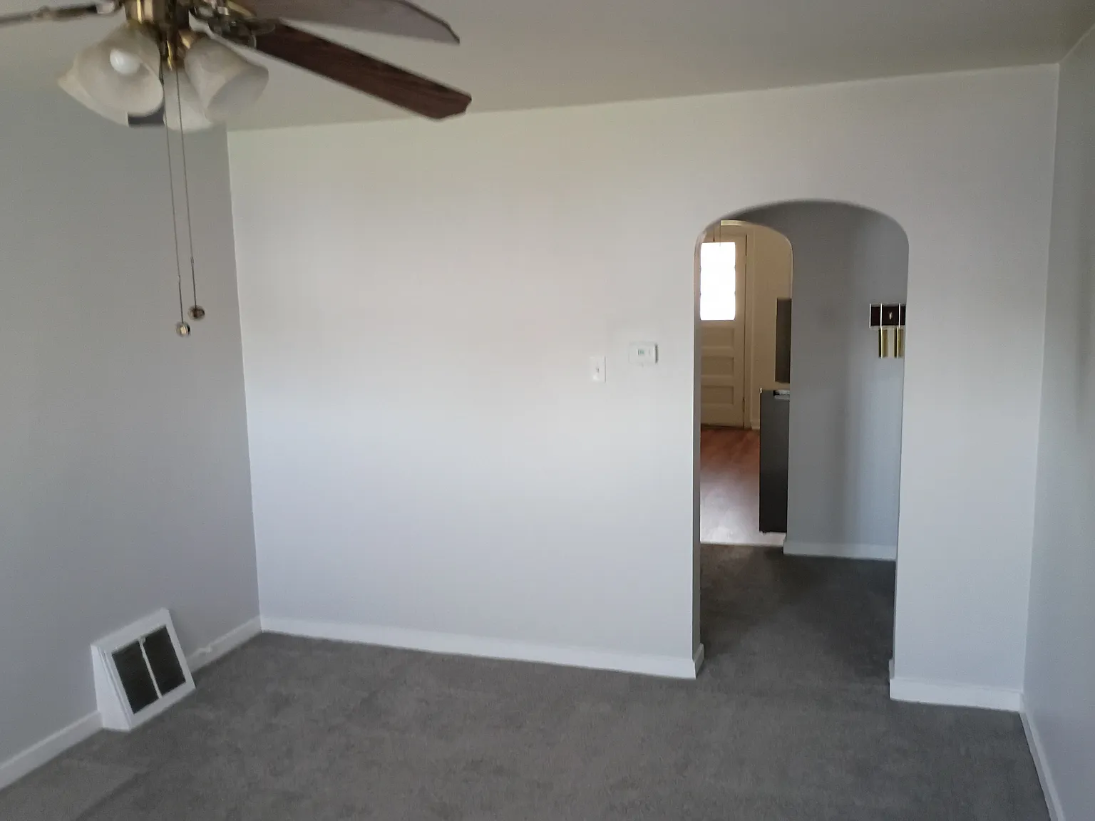 2 bed, $1,250 — Photo 3