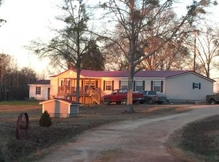 1602 Corinth Rd, Hogansville, GA 30230