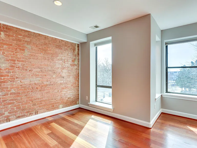 1105 Park Rd NW #5 — Photo 7