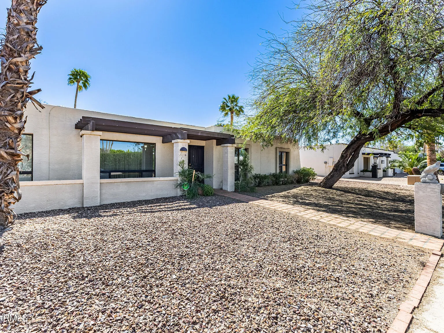 4 bed, 3.0 bath, 2172 sqft, $2,999 — Photo 2