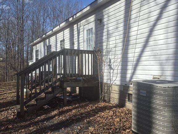 3rd image of 430 Ledbetter Rd